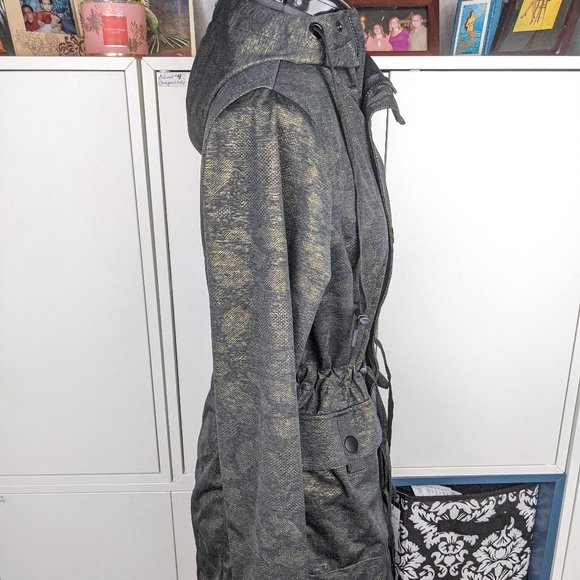 NEW All In Motion Camo Jacket - Picture 5 of 9